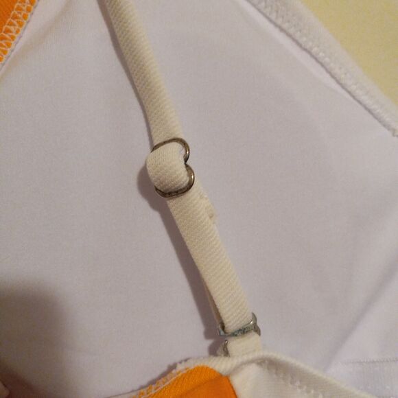 Cupshe Colorblock Forever Young One Piece Swimsuit-Medium-Lined-Padded-NWOT - Picture 7 of 10